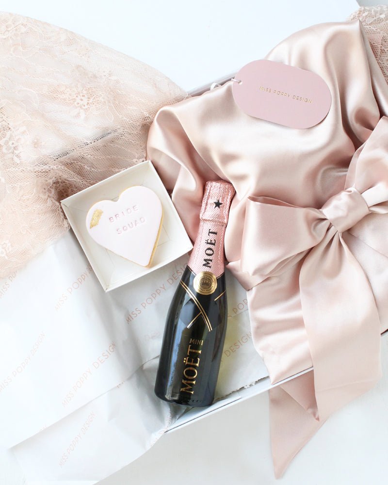 Mini Moet  Moet chandon champagne, Groomsmen proposal, Bridesmaid box